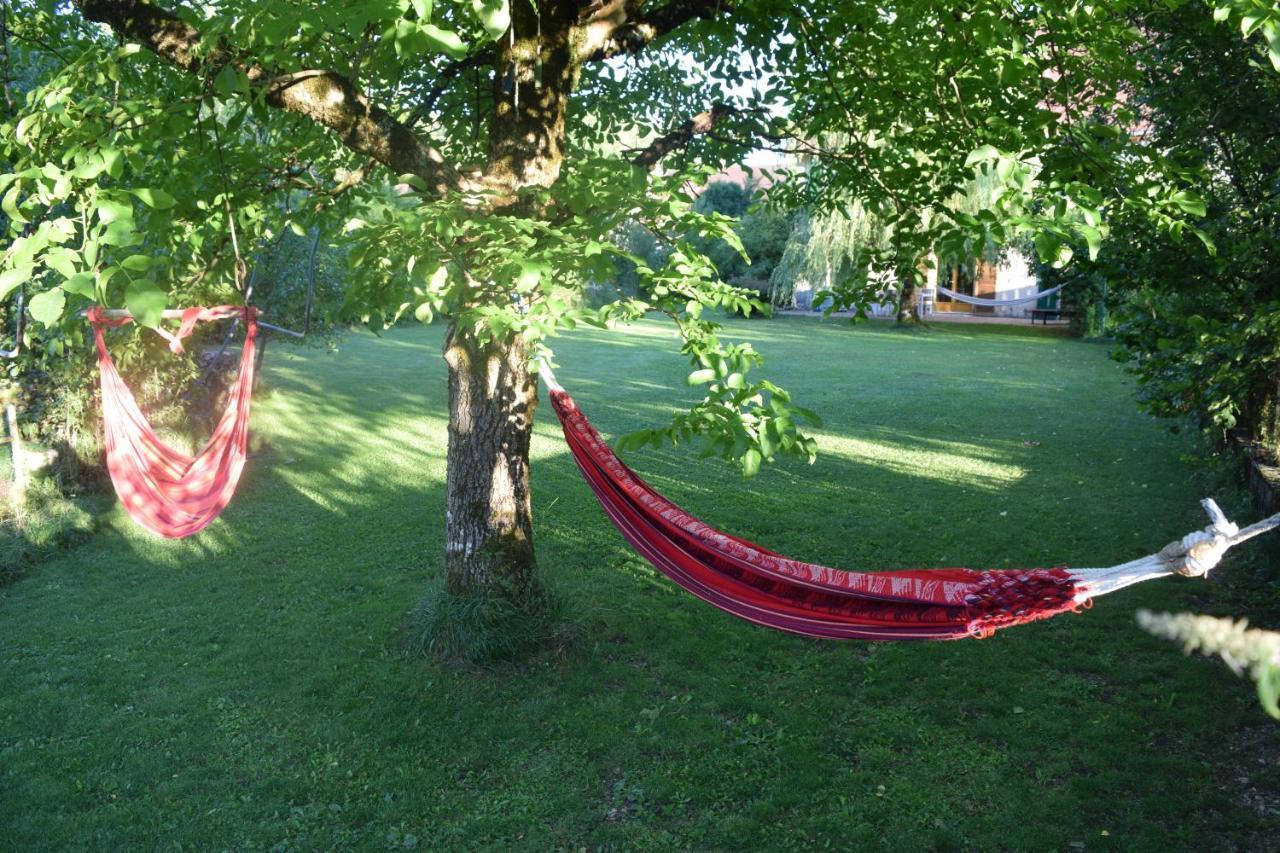 Spacious Apartment In Old Farm Close To Lac De Vouglans La Tour-du-Meix Esterno foto